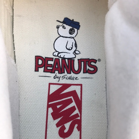 Vans half cap peanuts special edition size 9 - Picture 2 of 7